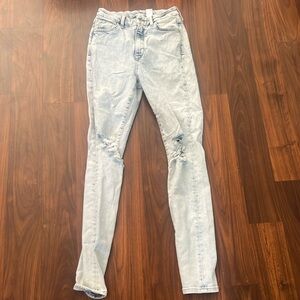 h&m light blue jeans